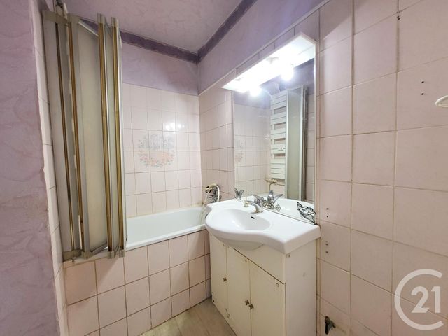Appartement F3 à vendre - 3 pièces - 53.0 m2 - EAUBONNE - 95 - ILE-DE-FRANCE - Century 21 La Demeure