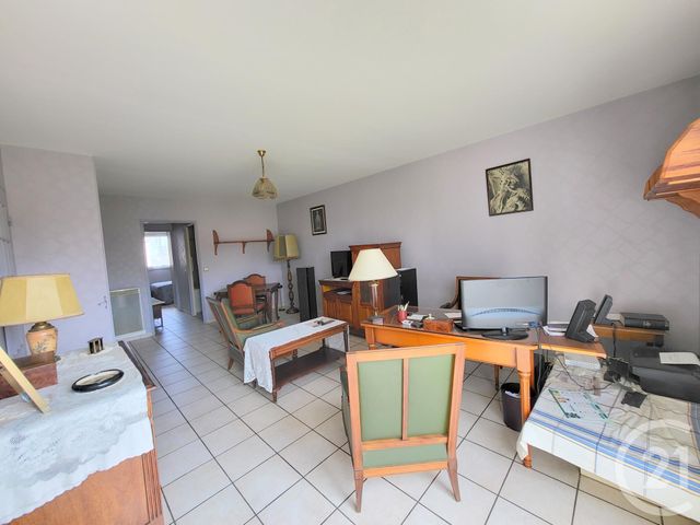 Appartement F2 à vendre - 2 pièces - 51.2 m2 - EAUBONNE - 95 - ILE-DE-FRANCE - Century 21 La Demeure