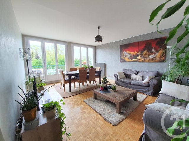 Appartement F4 à vendre - 4 pièces - 90.0 m2 - MARGENCY - 95 - ILE-DE-FRANCE - Century 21 La Demeure Appartement F4 à vendre - 4 pièces - 90.0 m2 - MARGENCY - 95 - ILE-DE-FRANCE - Century 21 La Demeure