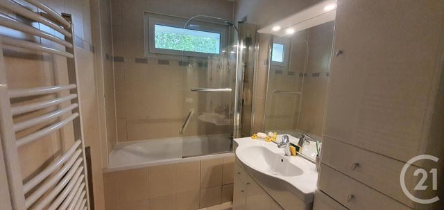 Appartement F3 à vendre - 3 pièces - 59.0 m2 - EAUBONNE - 95 - ILE-DE-FRANCE - Century 21 La Demeure Appartement F3 à vendre - 3 pièces - 59.0 m2 - EAUBONNE - 95 - ILE-DE-FRANCE - Century 21 La Demeure