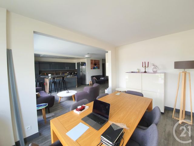 Afficher la photo en grand Appartement F5 à vendre - 5 pièces - 100.39 m2 - MARGENCY - 95 - ILE-DE-FRANCE - Century 21 La Demeure