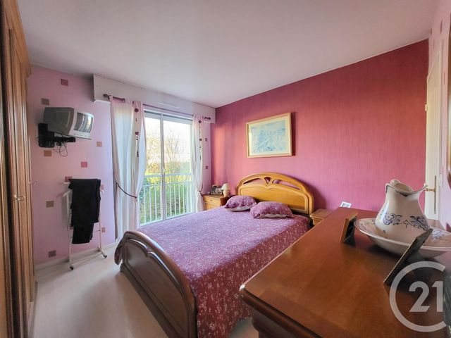 Appartement F4 à vendre - 4 pièces - 82.03 m2 - MARGENCY - 95 - ILE-DE-FRANCE - Century 21 La Demeure