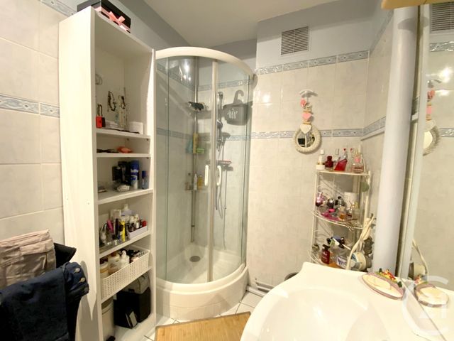 Appartement F3 à vendre - 4 pièces - 61.57 m2 - EAUBONNE - 95 - ILE-DE-FRANCE - Century 21 La Demeure