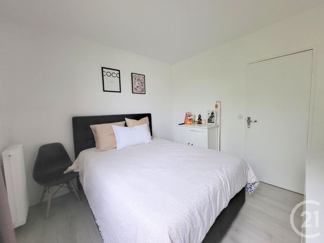Afficher la photo en grand Appartement F3 à vendre - 3 pièces - 53.66 m2 - EAUBONNE - 95 - ILE-DE-FRANCE - Century 21 La Demeure