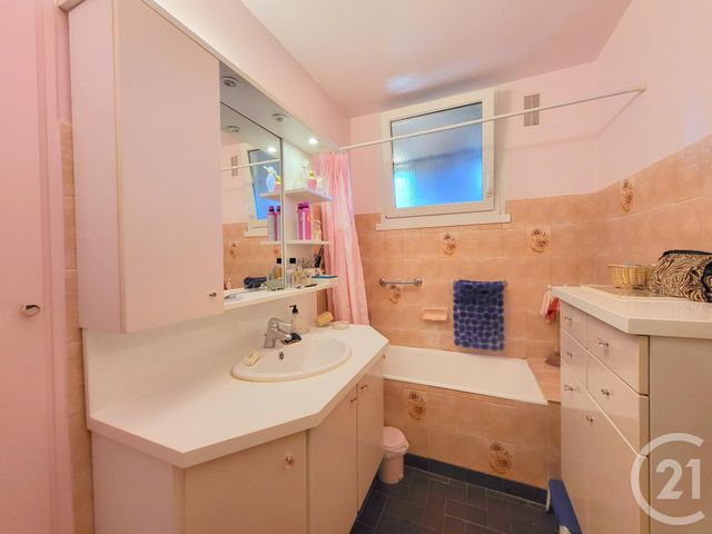 Appartement F5 à vendre - 5 pièces - 96.77 m2 - EAUBONNE - 95 - ILE-DE-FRANCE - Century 21 La Demeure