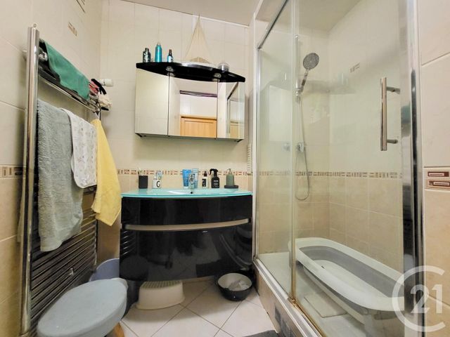 Appartement F3 à vendre - 3 pièces - 52.65 m2 - EAUBONNE - 95 - ILE-DE-FRANCE - Century 21 La Demeure