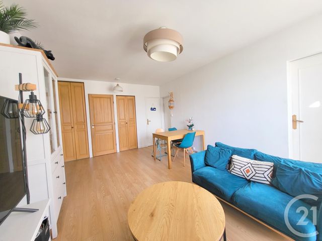 Appartement F3 à vendre - 3 pièces - 52.65 m2 - EAUBONNE - 95 - ILE-DE-FRANCE - Century 21 La Demeure