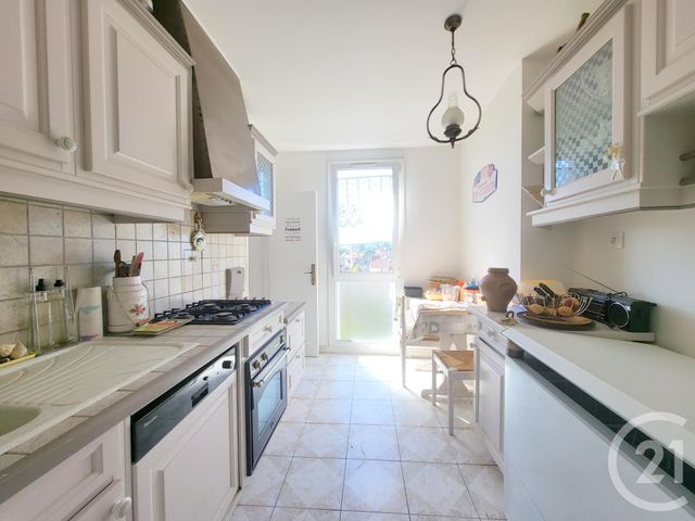 Afficher la photo en grand Appartement F4 à vendre - 4 pièces - 77.26 m2 - EAUBONNE - 95 - ILE-DE-FRANCE - Century 21 La Demeure