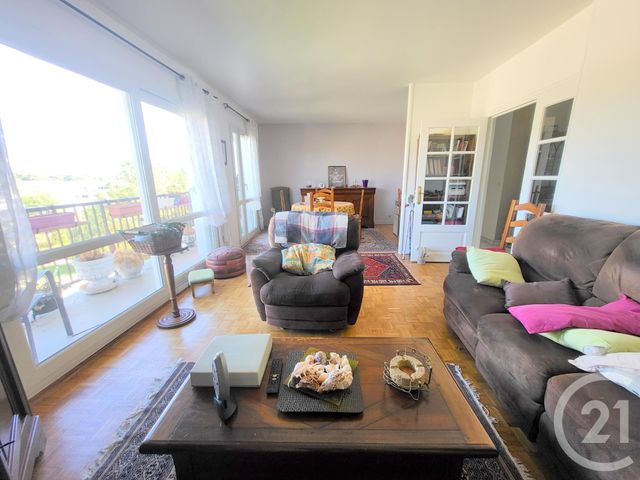 Afficher la photo en grand Appartement F4 à vendre - 4 pièces - 77.26 m2 - EAUBONNE - 95 - ILE-DE-FRANCE - Century 21 La Demeure
