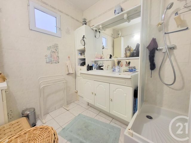 Afficher la photo en grand Appartement F4 à vendre - 4 pièces - 77.26 m2 - EAUBONNE - 95 - ILE-DE-FRANCE - Century 21 La Demeure