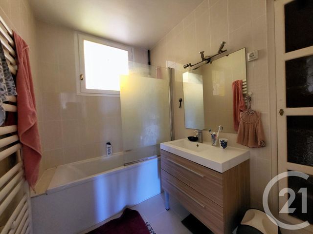 Appartement F4 à vendre - 4 pièces - 79.0 m2 - EAUBONNE - 95 - ILE-DE-FRANCE - Century 21 La Demeure