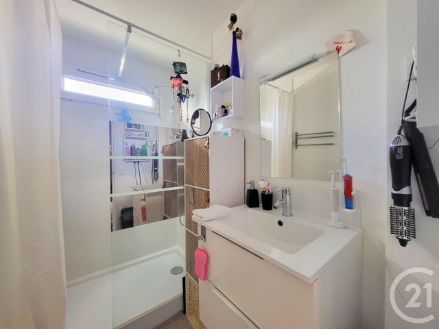 Appartement F3 à vendre - 3 pièces - 57.39 m2 - EAUBONNE - 95 - ILE-DE-FRANCE - Century 21 La Demeure