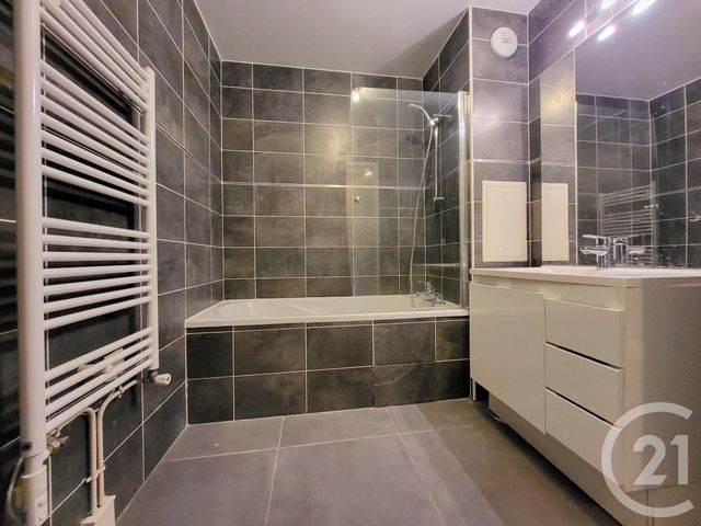 Appartement à vendre - 3 pièces - 59.1 m2 - EAUBONNE - 95 - ILE-DE-FRANCE - Century 21 La Demeure