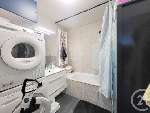 Appartement F3 à vendre - 3 pièces - 67.58 m2 - EAUBONNE - 95 - ILE-DE-FRANCE - Century 21 La Demeure