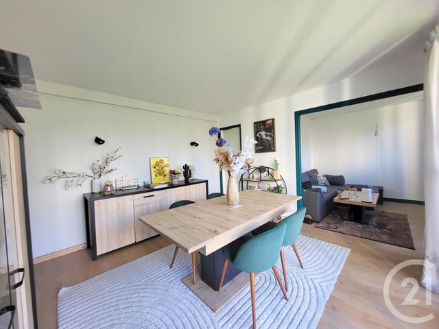 Appartement F4 à vendre - 4 pièces - 65.69 m2 - EAUBONNE - 95 - ILE-DE-FRANCE - Century 21 La Demeure