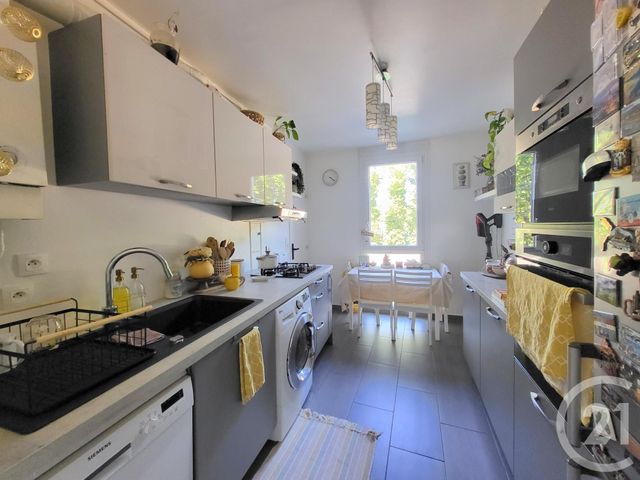 Appartement F5 à vendre - 5 pièces - 96.83 m2 - EAUBONNE - 95 - ILE-DE-FRANCE - Century 21 La Demeure