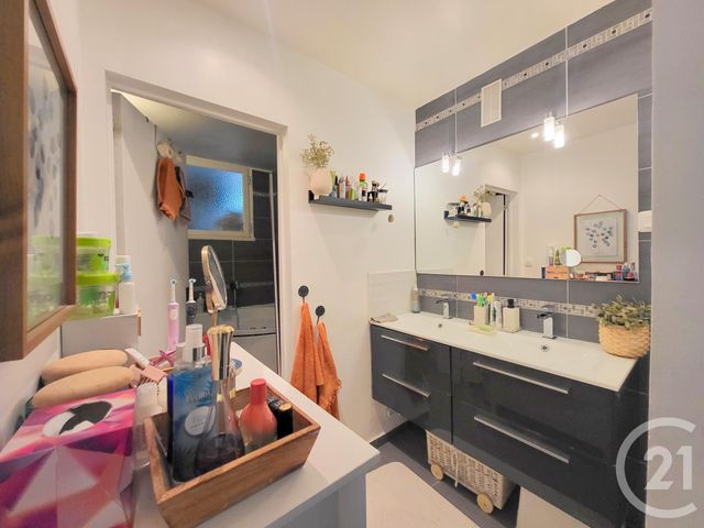Appartement F5 à vendre - 5 pièces - 96.83 m2 - EAUBONNE - 95 - ILE-DE-FRANCE - Century 21 La Demeure